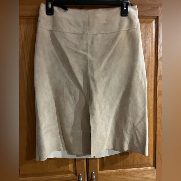 Bebe Skirt Preowned EUC - Picture 1 of 5